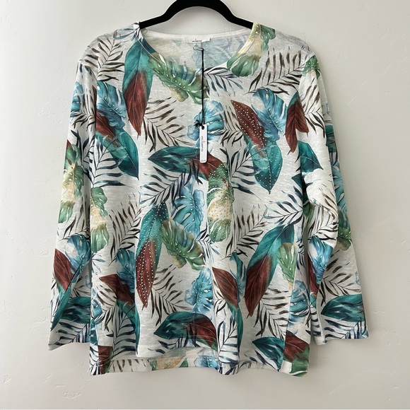 NWT Milano Tropical Lightweight Knit Sweater Size Large Palm Monstera Travel Top - Picture 1 of 11